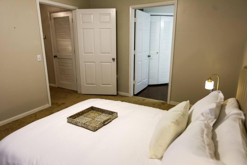 Apartamento Lux 2Bd 2Ba Minutes From The Water Pensacola Exterior foto